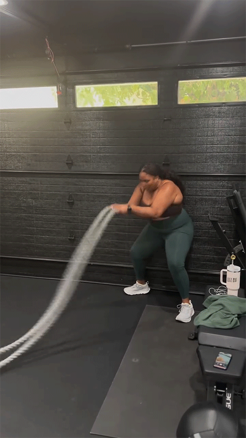 Lizzo Working Out - Skinny Fat (Lack of Genetic Muscle) and Social Media Bullying
