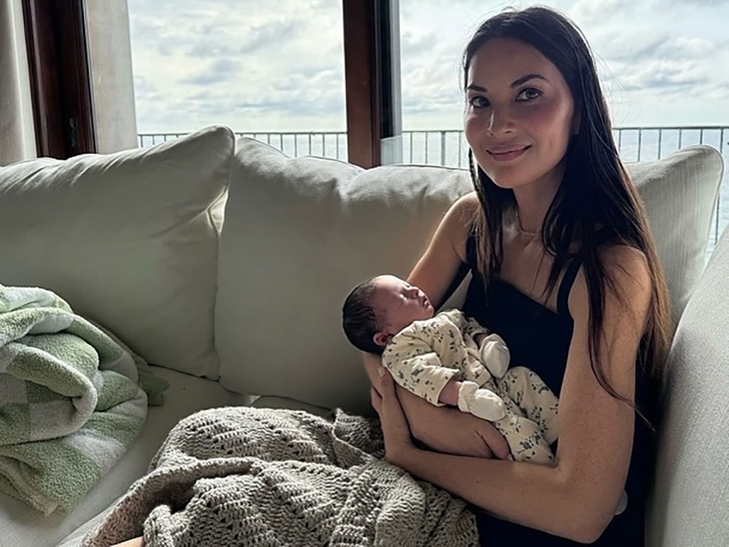 John Mulaney, Olivia Munn, Baby, Mei, Instagram, 2024