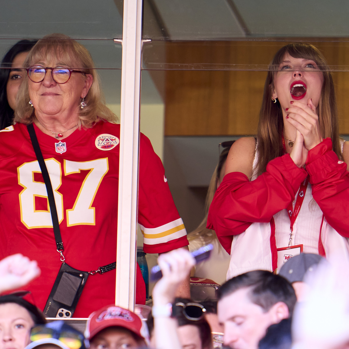 Donna Kelce Reacts After Being Confused for Taylor Swift's Mom