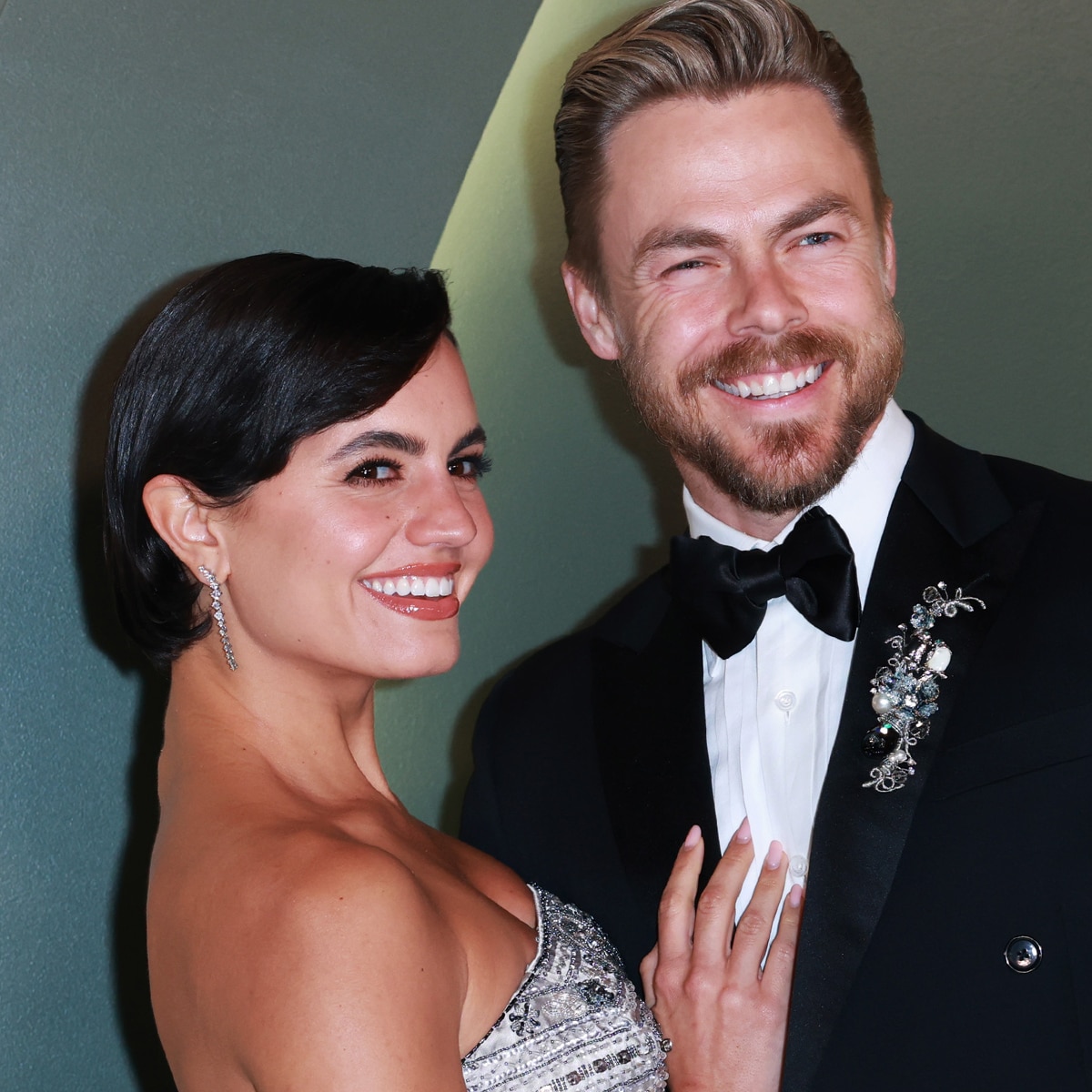 Derek Hough compartilha planos familiares com a esposa “milagrosa” Hayley Erbert