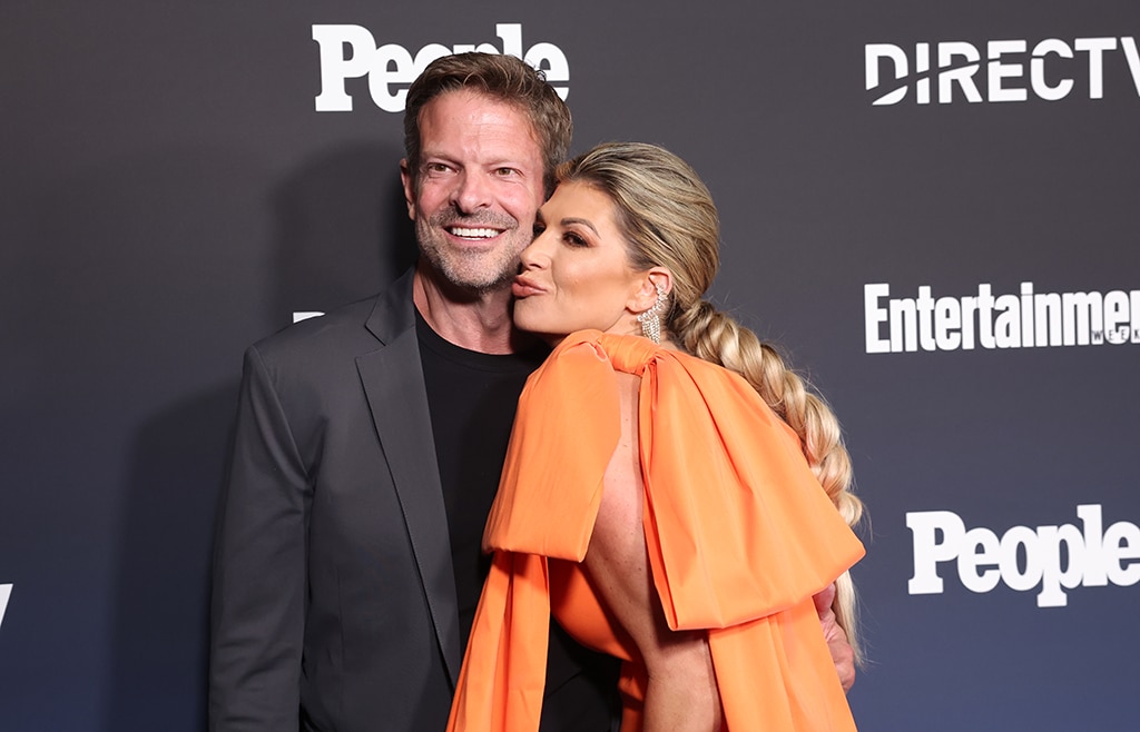 Ex-Jim da estrela do RHOC, Alexis Bellino, reage ao noivado de John Janssen