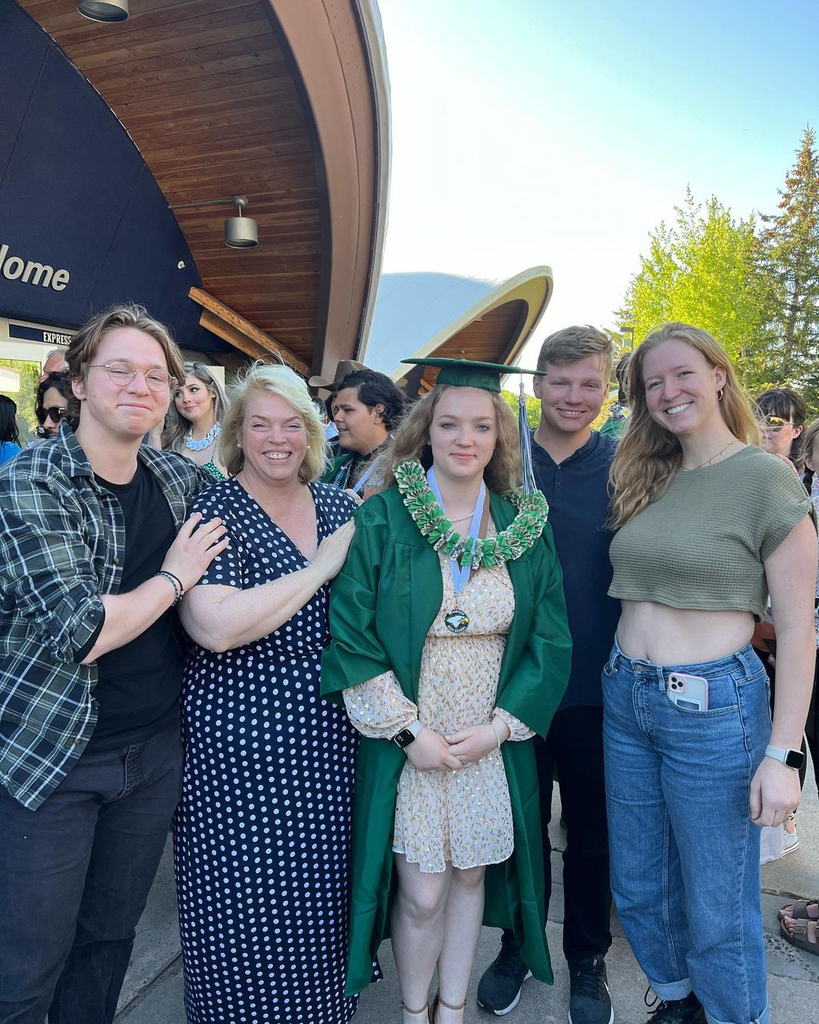 Janelle Brown, Garrison Brown, Gabe Brown, Savanah Brown, Gwendolyn Brown, Sister Wives, Instagram
