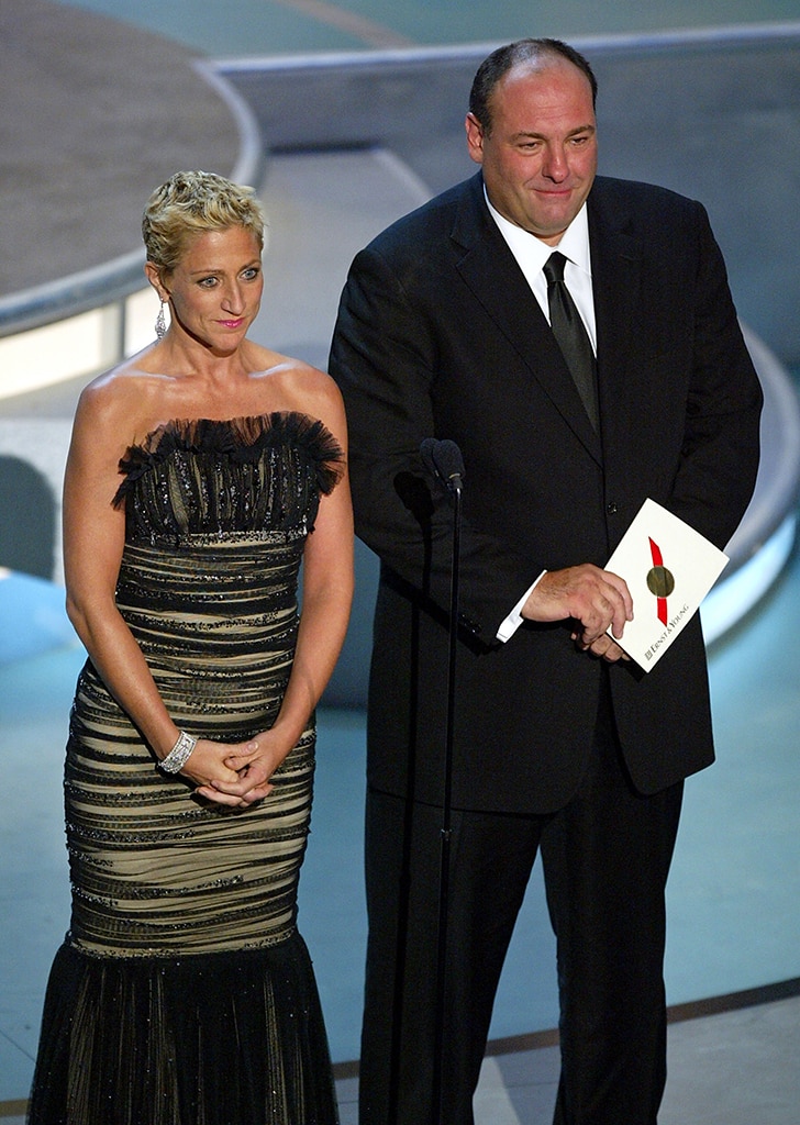 เปิดแคปซูลเวลา Emmys ปี 2004 ด้วยรูปถ่ายของเซเลบเหล่านี้