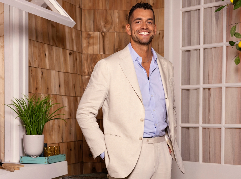Store Jesse Solomon Date Evening