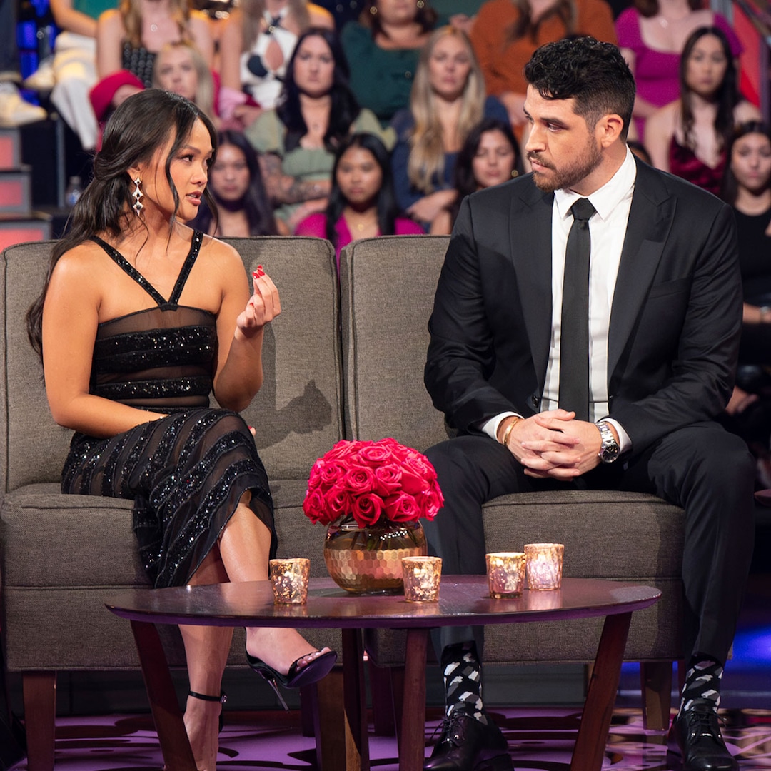 What Bachelorette Jenn Tran and Devin Strader Have Revealed About the Thorny Details of Their Breakup – E! Online What Bachelorette Jenn Tran and Devin Strader Have Revealed About the Thorny Details of Their Breakup – E! Online