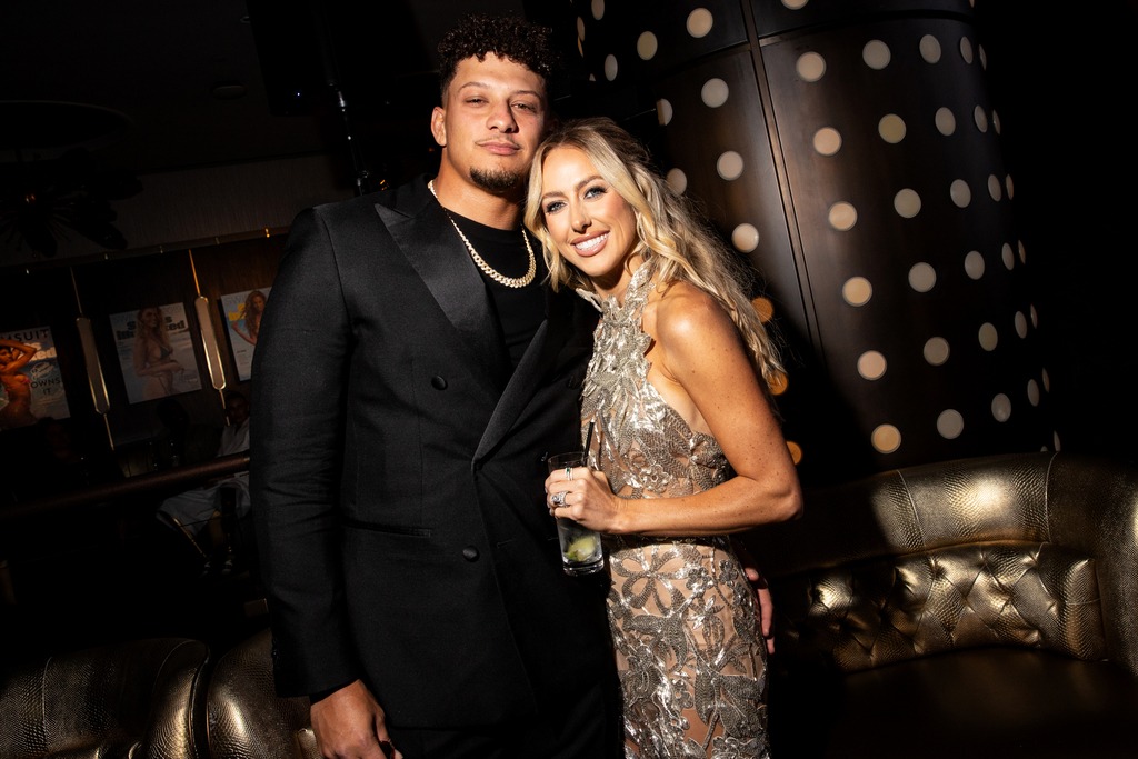 Patrick Mahomes Splurges on Luxury Gifts for Chiefs Teammates