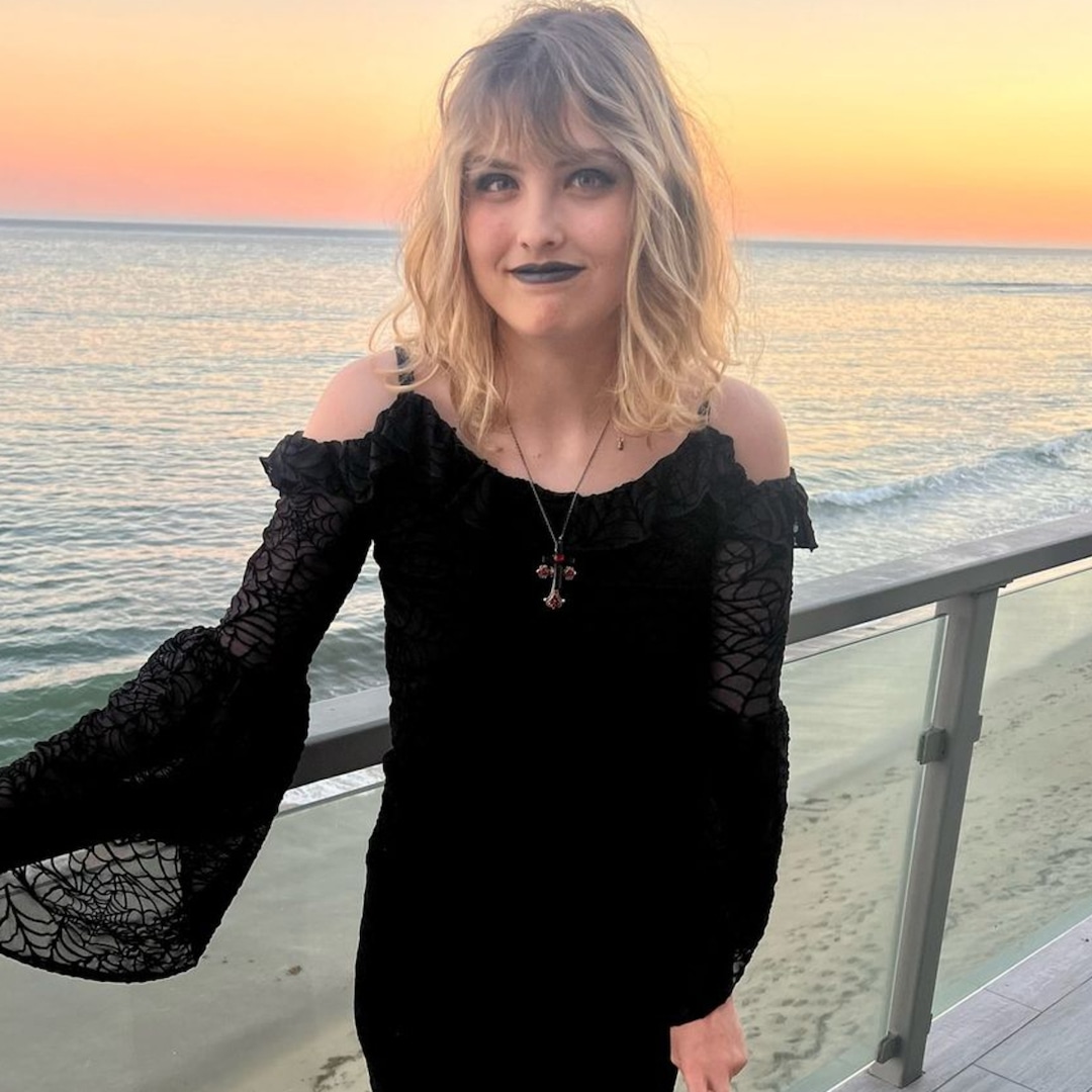 Anna Nicole Smith’s Daughter Dannielynn Gets Gothic Makeover for Her 18th Birthday – E! Online Anna Nicole Smith’s Daughter Dannielynn Gets Gothic Makeover for Her 18th Birthday – E! Online