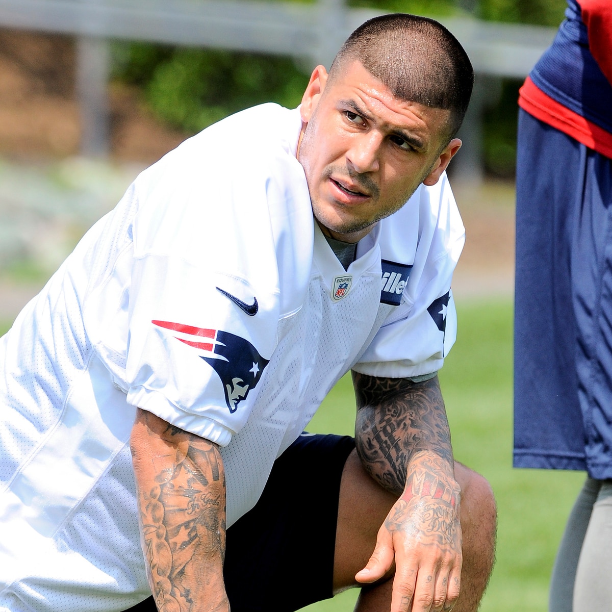 Como a vida dupla de Aaron Hernandez ficou fatalmente fora de controle