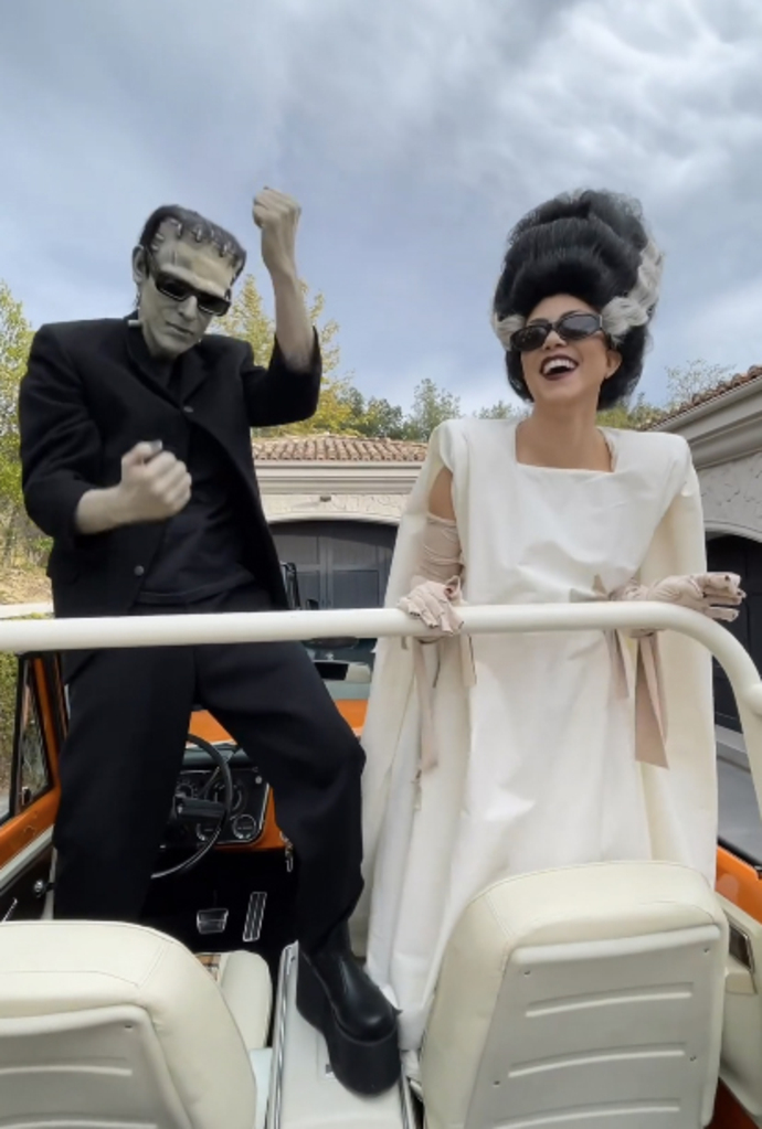 The Kardashian-Jenners' Best Halloween Costumes, image size:776x1152