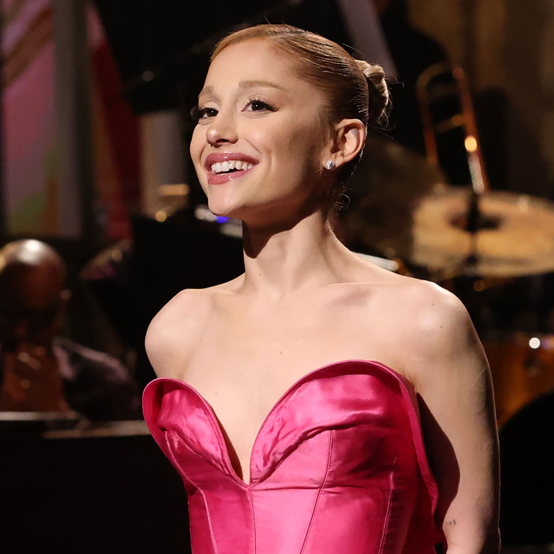 Ariana Grande Brings Back Impressions of Céline Dion, Jennifer Coolidge and More on SNL – E! Online Ariana Grande Brings Back Impressions of Céline Dion, Jennifer Coolidge and More on SNL – E! Online