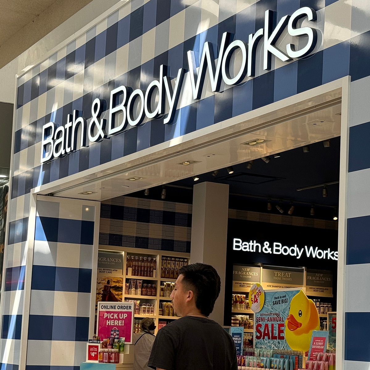 Bath & Body Works