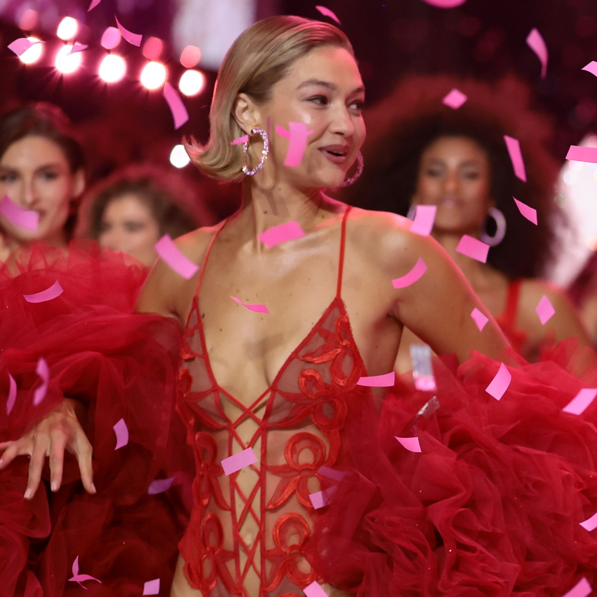 Gigi Hadid, Bella Hadid, Vittoria Ceretti, Victoria's Secret, Fashion Show 2024