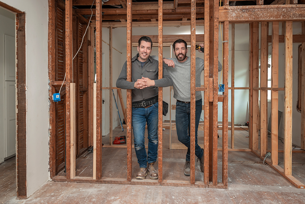 Don't Hate Your House With the Property Brothers, Drew Scott, Jonathan Scott