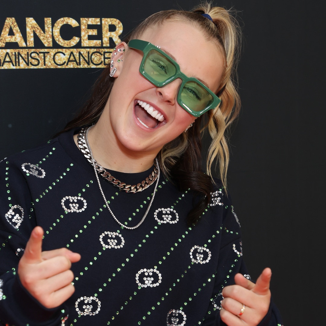 See JoJo Siwa’s Reaction to Being Accused of Committing Wire Fraud During Prank – E! Online See JoJo Siwa’s Reaction to Being Accused of Committing Wire Fraud During Prank – E! Online