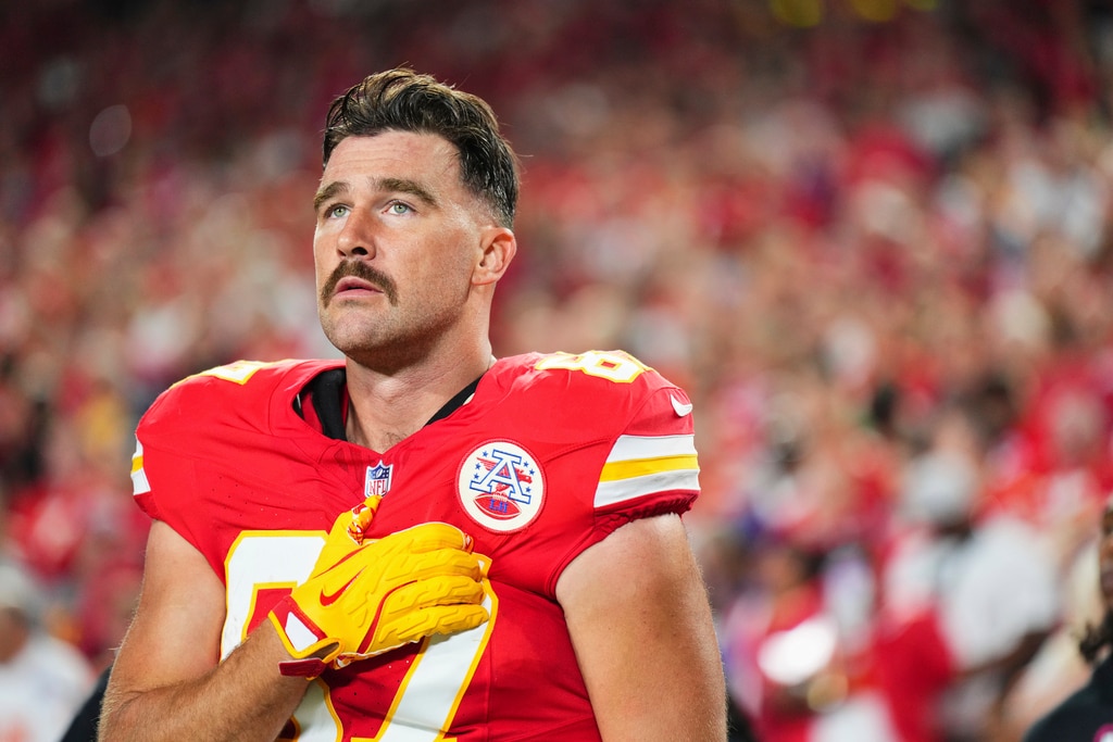 Der Beweis, dass Travis Kelce seine Schnurrbart-Kritiker zum letzten Mal zum Lachen bringt