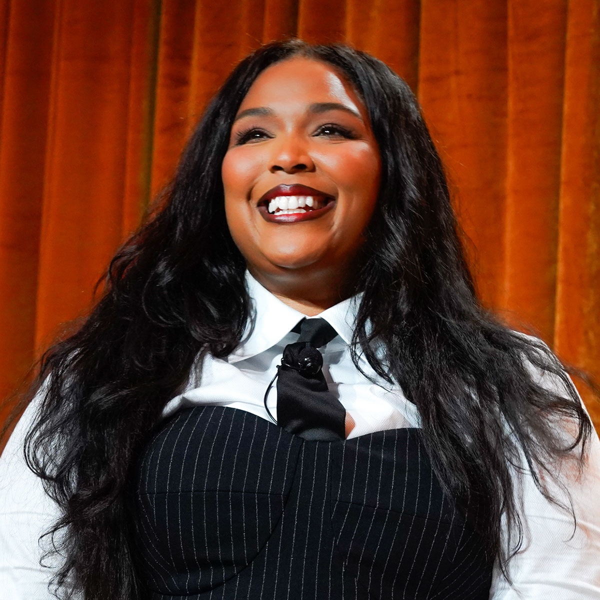 Lizzo ชี้แจงจุดยืนของเธอในเรื่อง "Gap Year"