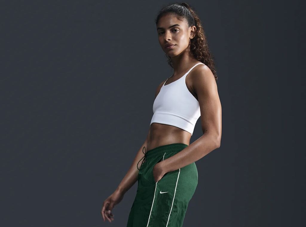 discount nike activewear
