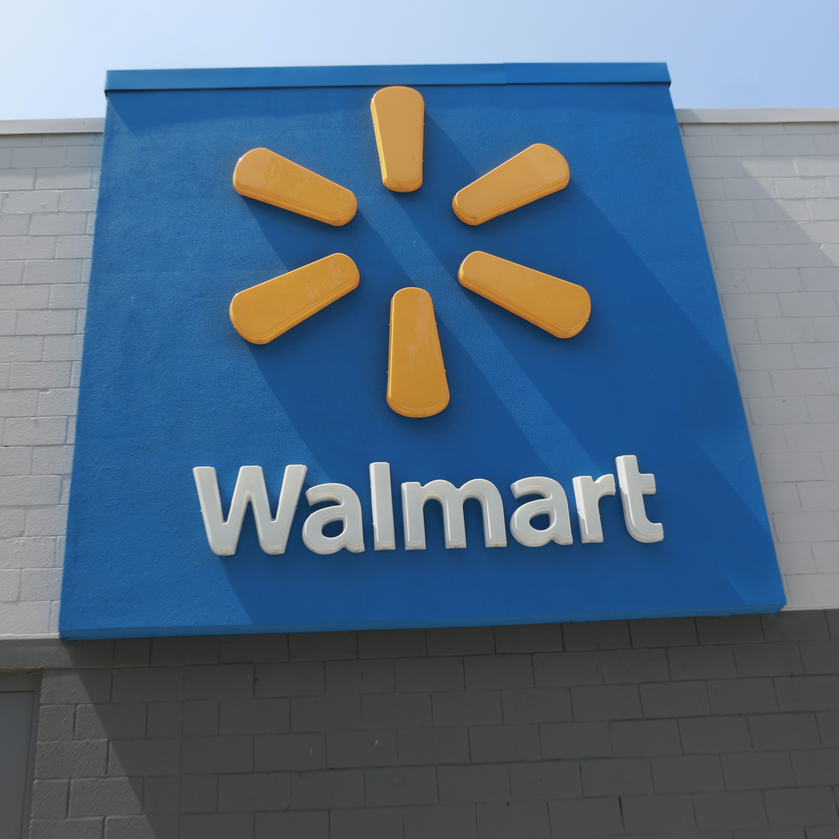 Walmart Staffer Found Dead in Oven Honored at Store Parking Lot Vigil