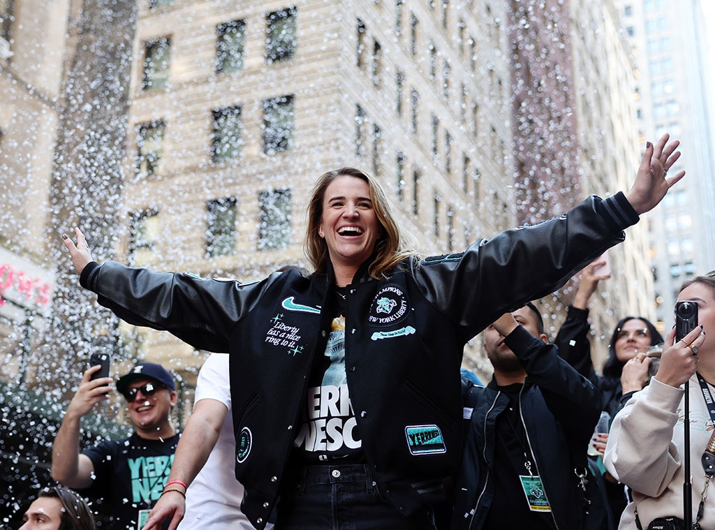 WNBA's Sabrina Ionescu & More Celebrate NY Liberty's Historic Win