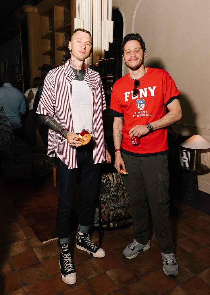 Pete Davidson Pays Tribute to Late Dad During Rare Public Appearance