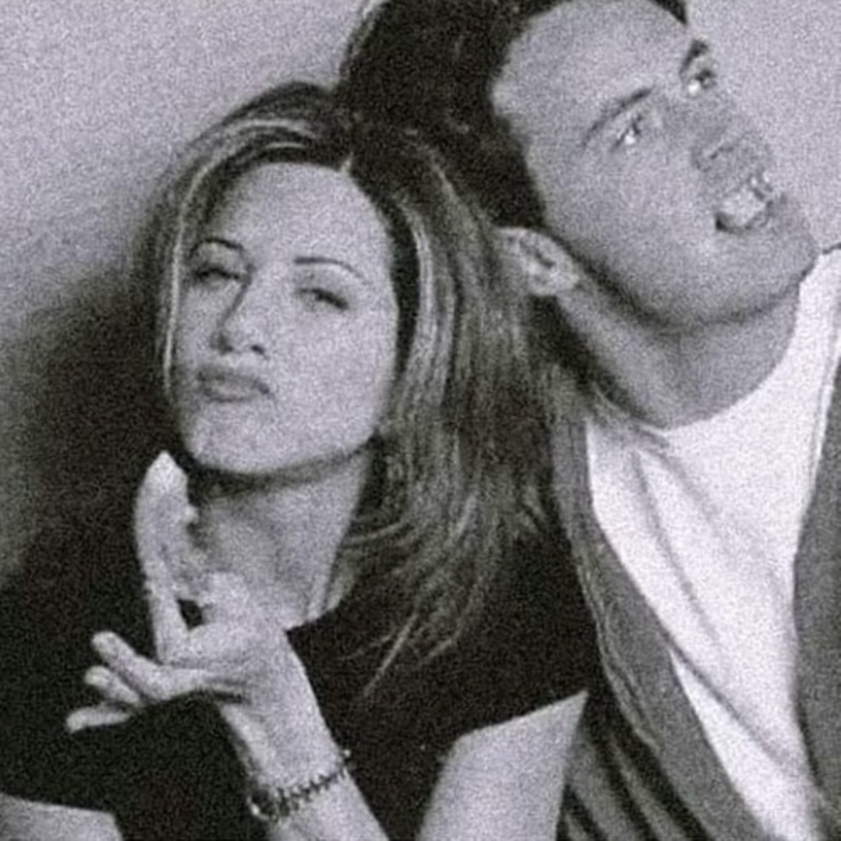 Jennifer Aniston rinde homenaje a Matthew Perry un año después de su muerte