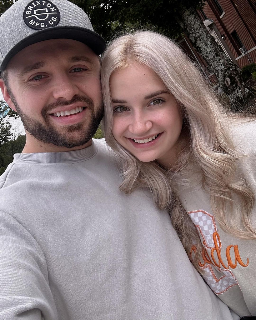 Jason Duggar, Maddie Grace