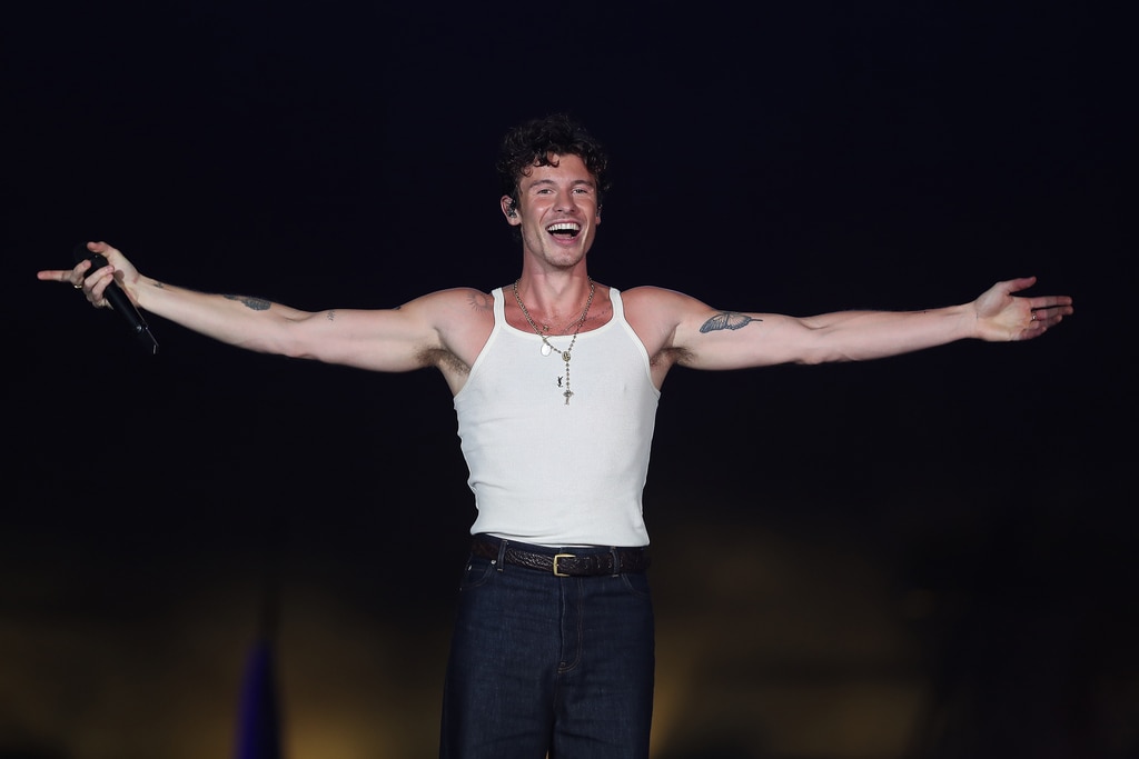 Shawn Mendes twierdzi, że „odkrywa” seksualność szczerą mową