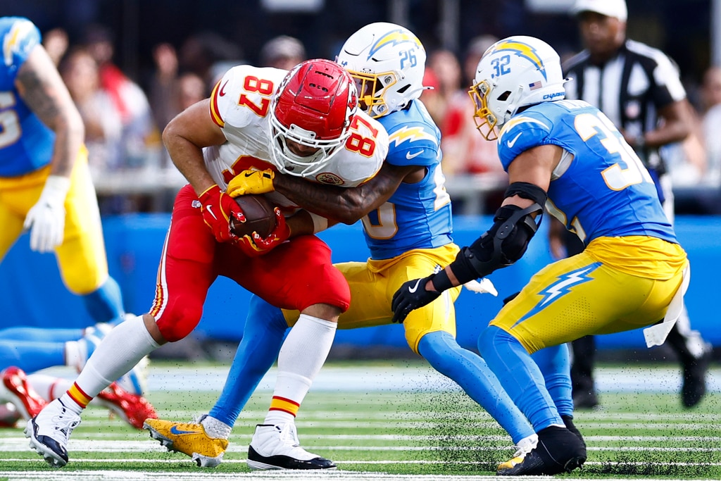 Travis Kelce จะแสดงใน Rom-Com ถัดไปหรือไม่? เขาพูดว่า...