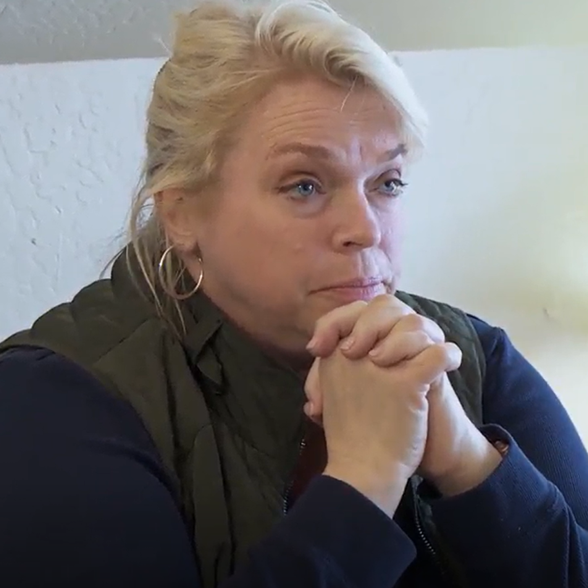 Sister Wives’ Janelle Brown Says Kody Brown Spent “Lots” of Family Money