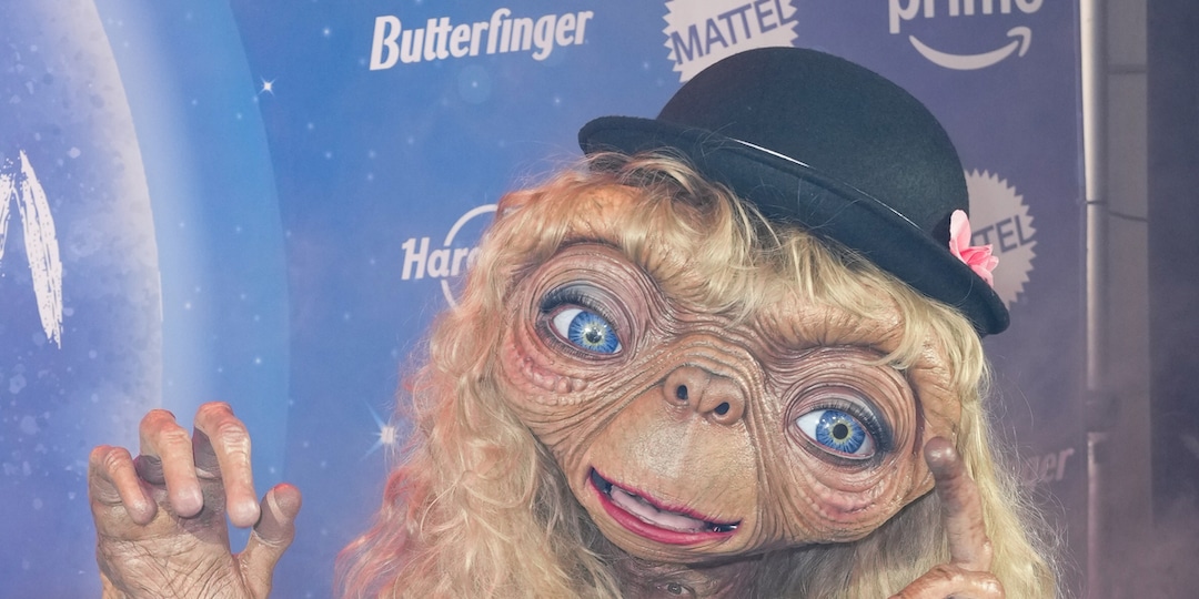 cr_1200x1200-241031194126-GettyImages-2181481290.jpg?fit=around%7C1080:540&output-quality=90&crop=1080:540;center,top