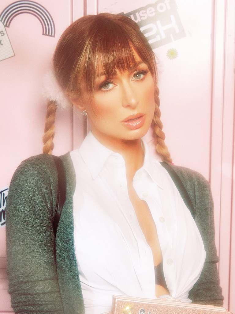 Anjelika Varumga oxshash porno aktrisa