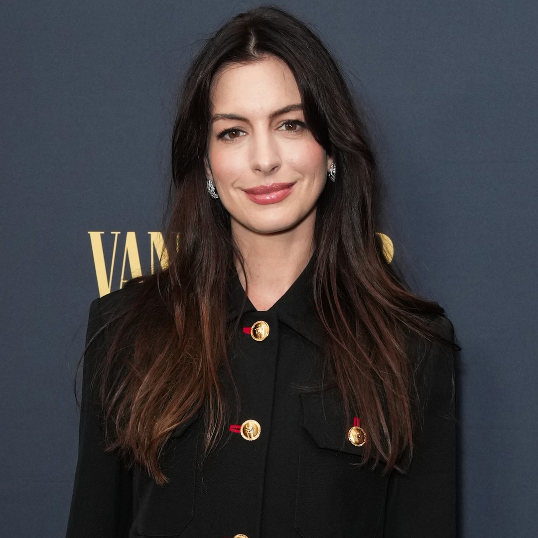 Verity Casts Anne Hathaway in Movie Adaptation of Colleen Hoover Book – E! Online Verity Casts Anne Hathaway in Movie Adaptation of Colleen Hoover Book – E! Online