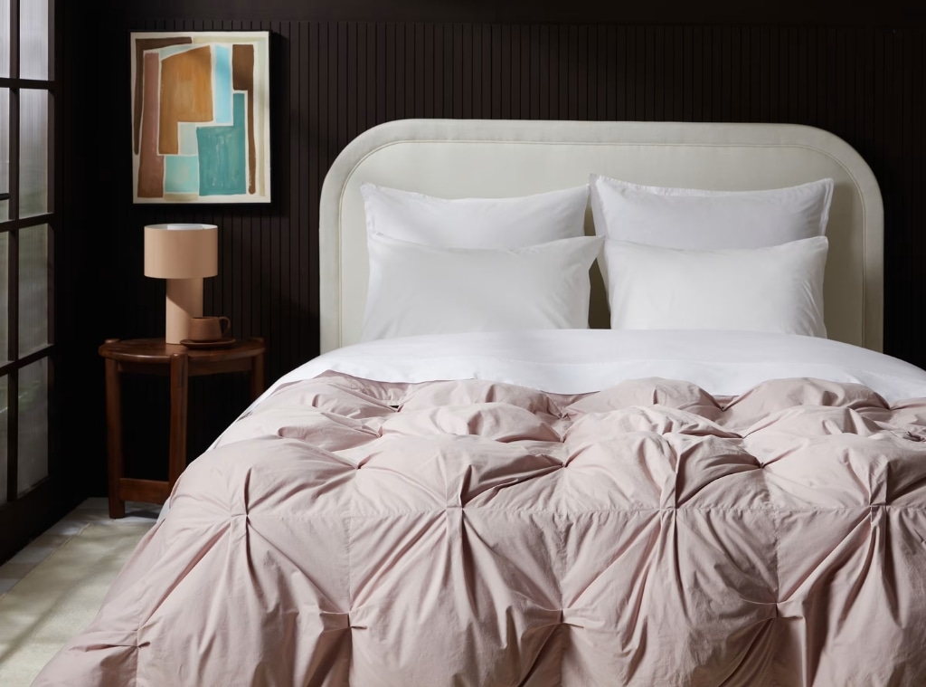 The Best Winter Comforters That Are So Warm and Plush, They’ll Have You Hibernating Straight into Spring 11 Store Simplest Chilly weather Comforters