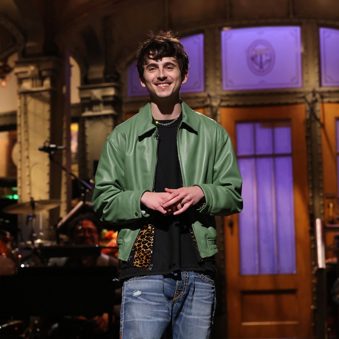 Why Kenan Thompson Called Timothée Chalamet a "Little B---h" During Saturday Night Live Monologue - E! Online