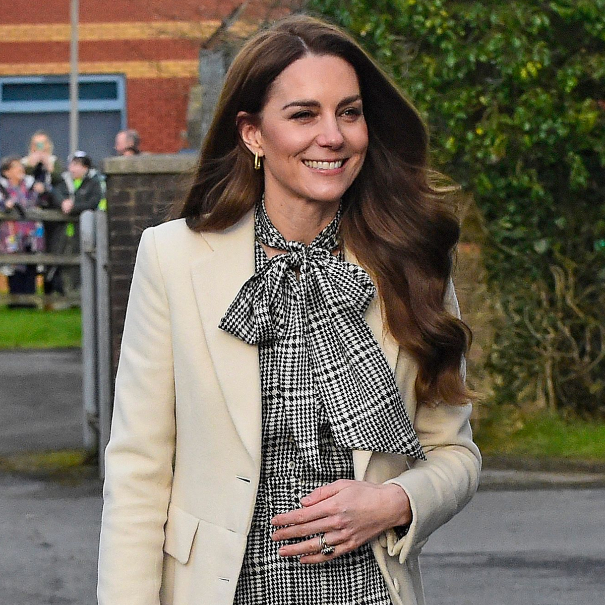 Kensington Palace Reacts to Kate Middleton Style Controversy