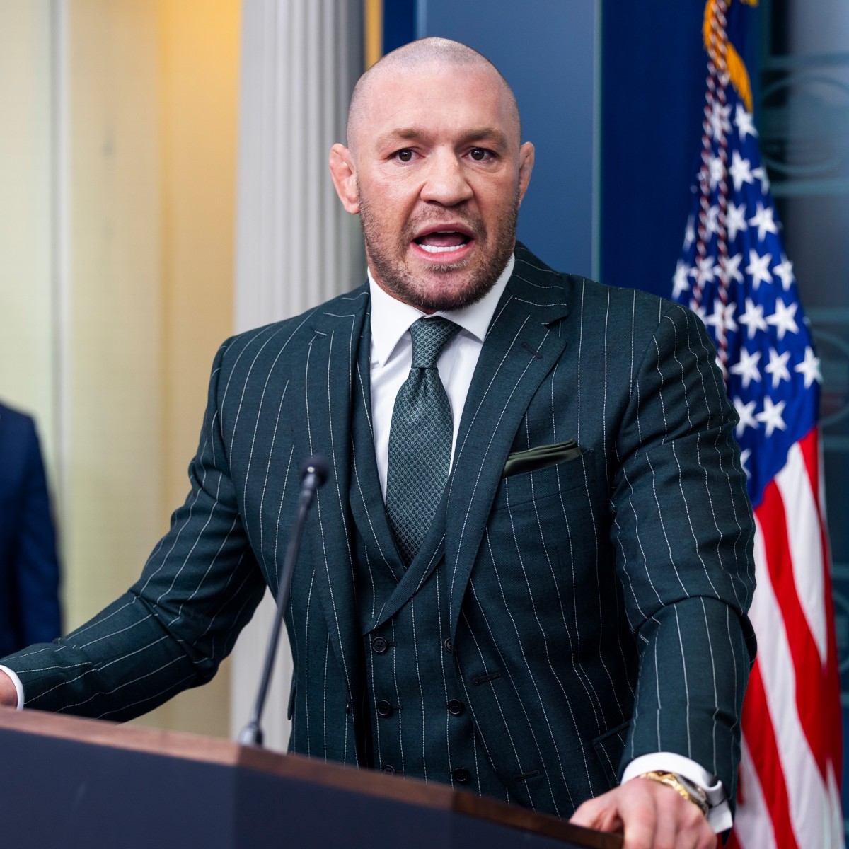 Conor McGregor bertemu dengan Presiden Trump untuk menandai Hari St. Patrick