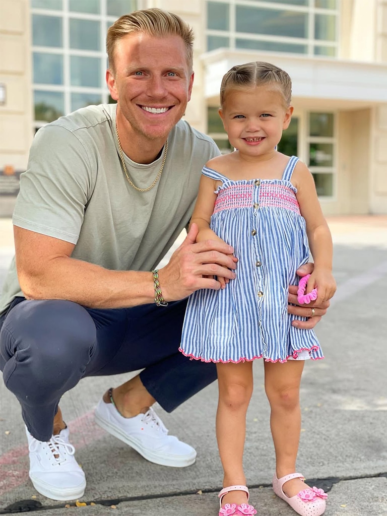 Sean Lowe, Mia Lowe