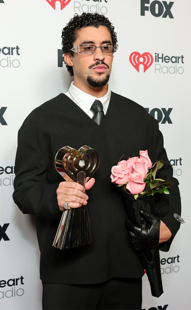 FESYEN SEGAK & SANTAI MENDOMINASI IHEART RADIO MUSIC AWARDS 2025