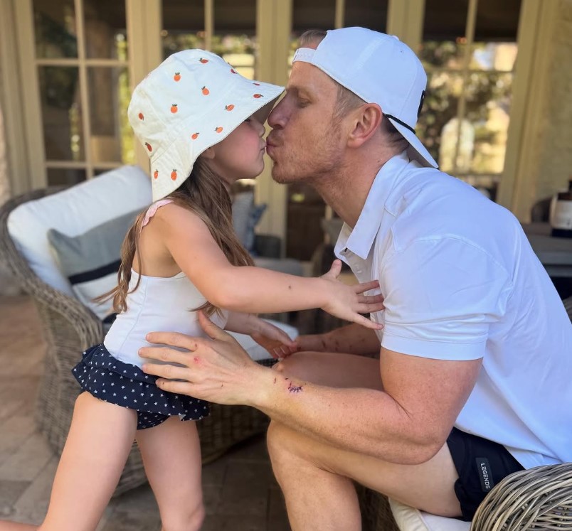Sean Lowe, Mia Lowe, Instagram 2025