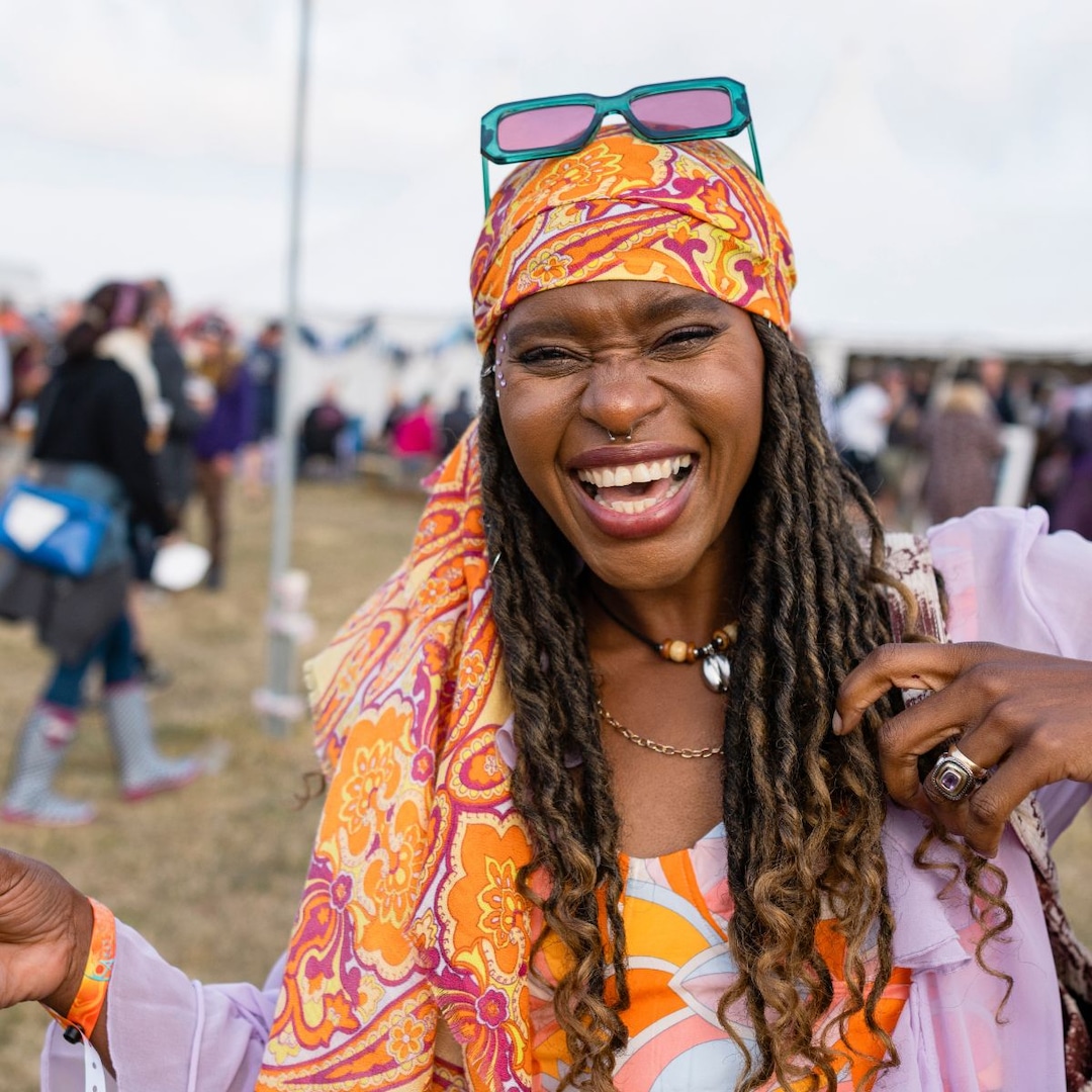 Going to the Desert? Pack These Music Festival-Approved Beauty Finds So Your Look Will Last – E! Online Going to the Desert? Pack These Music Festival-Approved Beauty Finds So Your Look Will Last – E! Online