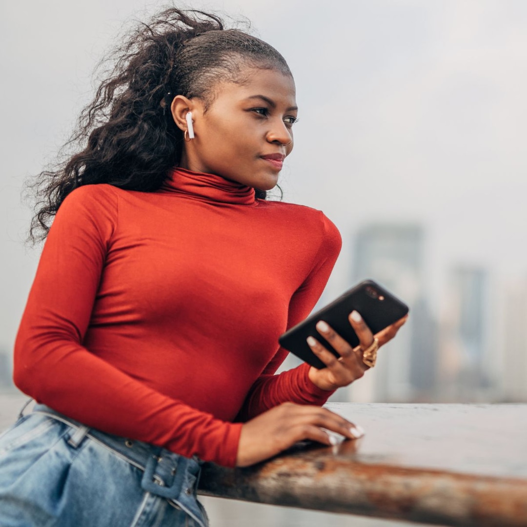 Last Chance: Get Apple AirPods at Lowest Price of the Year at Amazon’s Big Spring Sale – E! Online Last Chance: Get Apple AirPods at Lowest Price of the Year at Amazon’s Big Spring Sale – E! Online