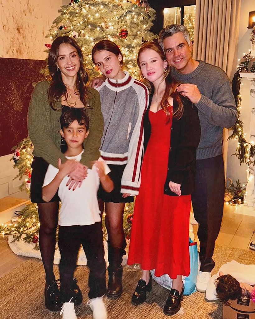 Jessica Alba, Cash Warren, Honor, Haven, Hayes, Christmas 2024