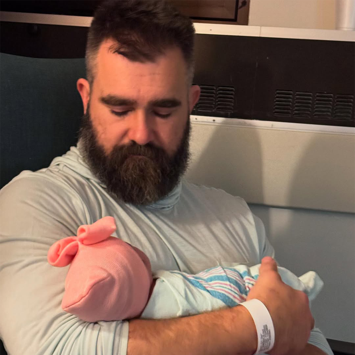 Jason Kelce Has Hilarious Reaction to Baby No. 4 With Kylie Kelce
