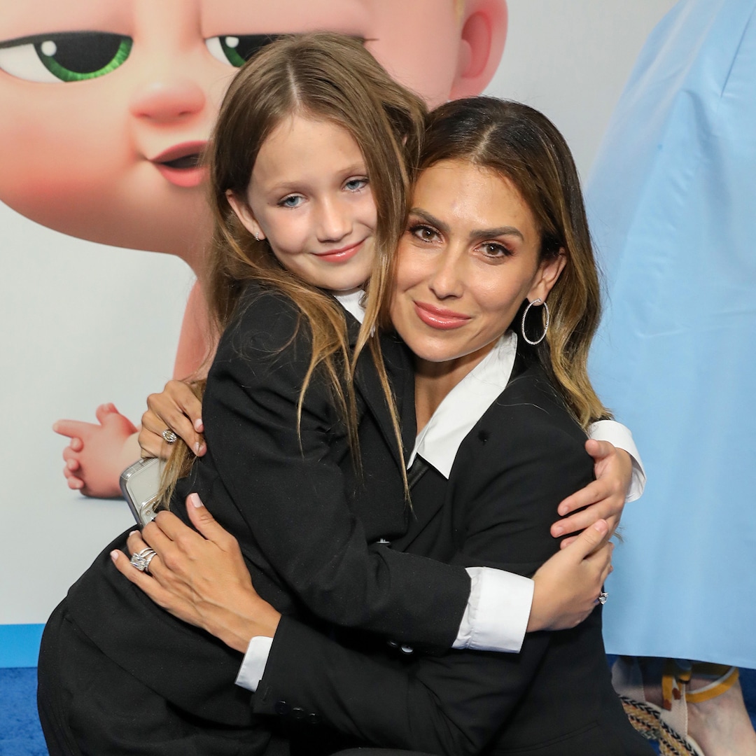 Alec and Hilaria Baldwin’s Daughter Carmen, 11, Is Unimpressed by Her Parents’ Fame  – E! Online Alec and Hilaria Baldwin’s Daughter Carmen, 11, Is Unimpressed by Her Parents’ Fame  – E! Online