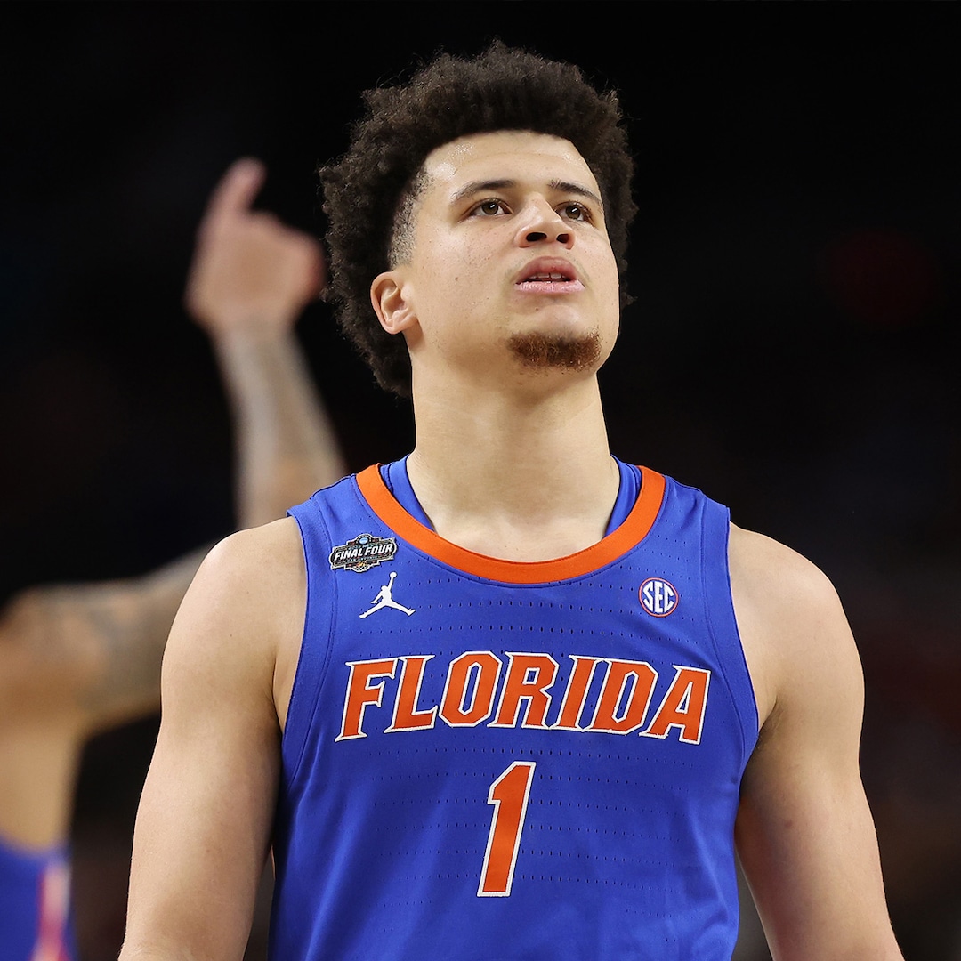 Florida’s Walter Clayton Jr. Consoles Houston’s Emmanuel Sharp After Shocking Championship Game Florida’s Walter Clayton Jr. Consoles Houston’s Emmanuel Sharp After Shocking Championship Game