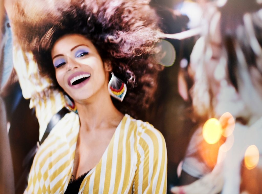 Coachella & Stagecoach 2025 Packing Guide: Problem-Solving Beauty Products You Need To Beat the Heat 11 Store Sweatproof Class Coachella Stagecoach