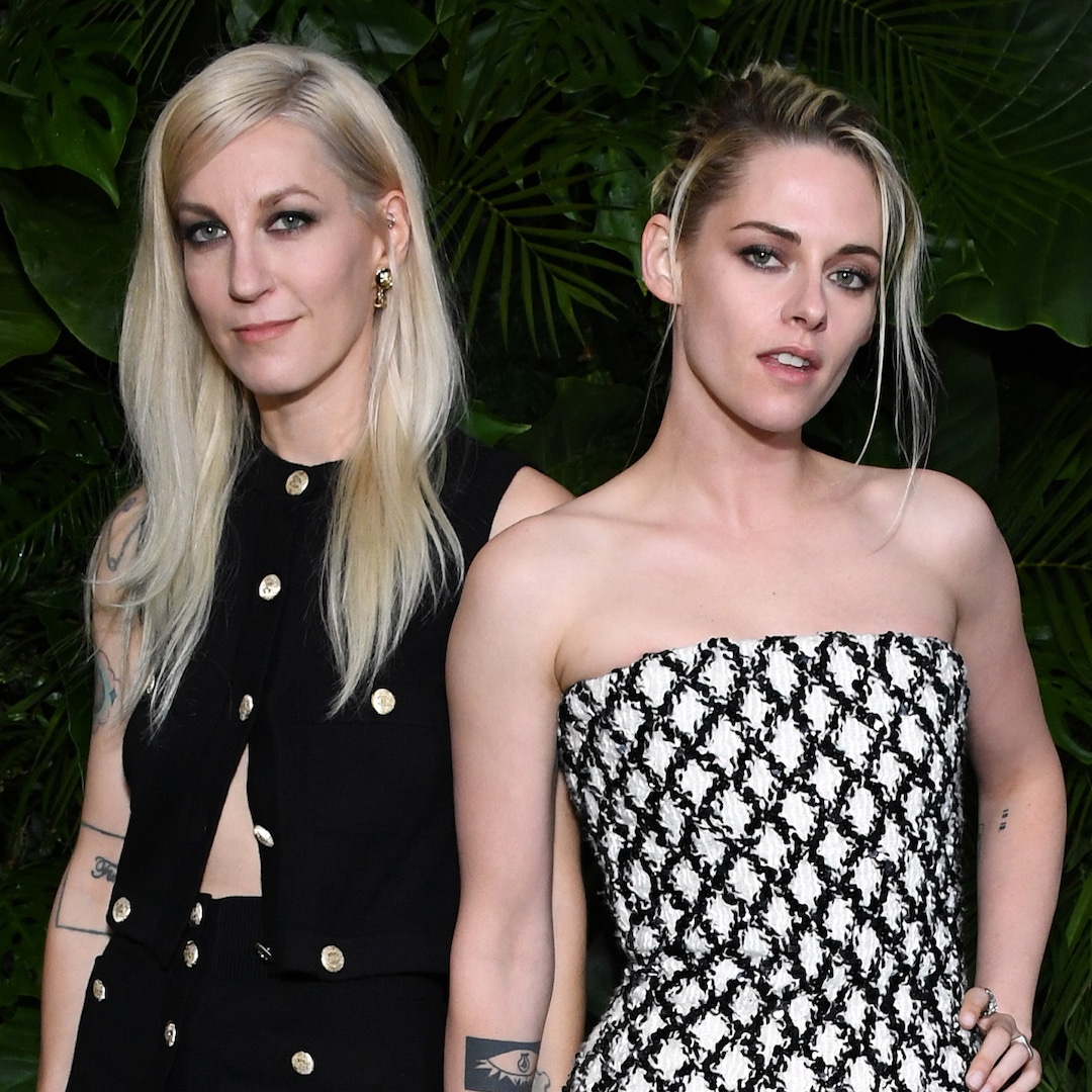 Sink Your Teeth Into Kristen Stewart and Dylan Meyer’s Epic Romance Sink Your Teeth Into Kristen Stewart and Dylan Meyer’s Epic Romance