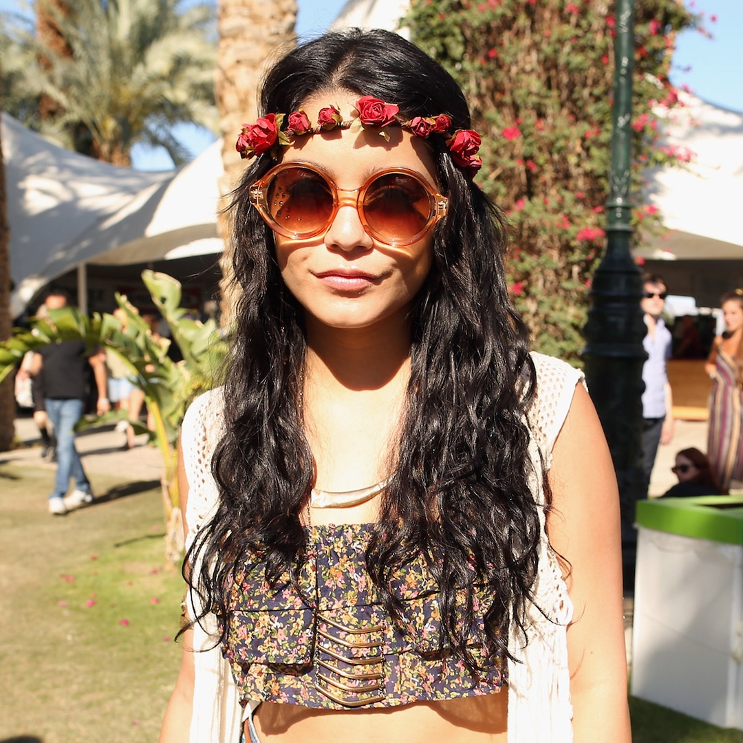 Coachella 2025: How to Watch Live Performances From Home Coachella 2025: How to Watch Live Performances From Home