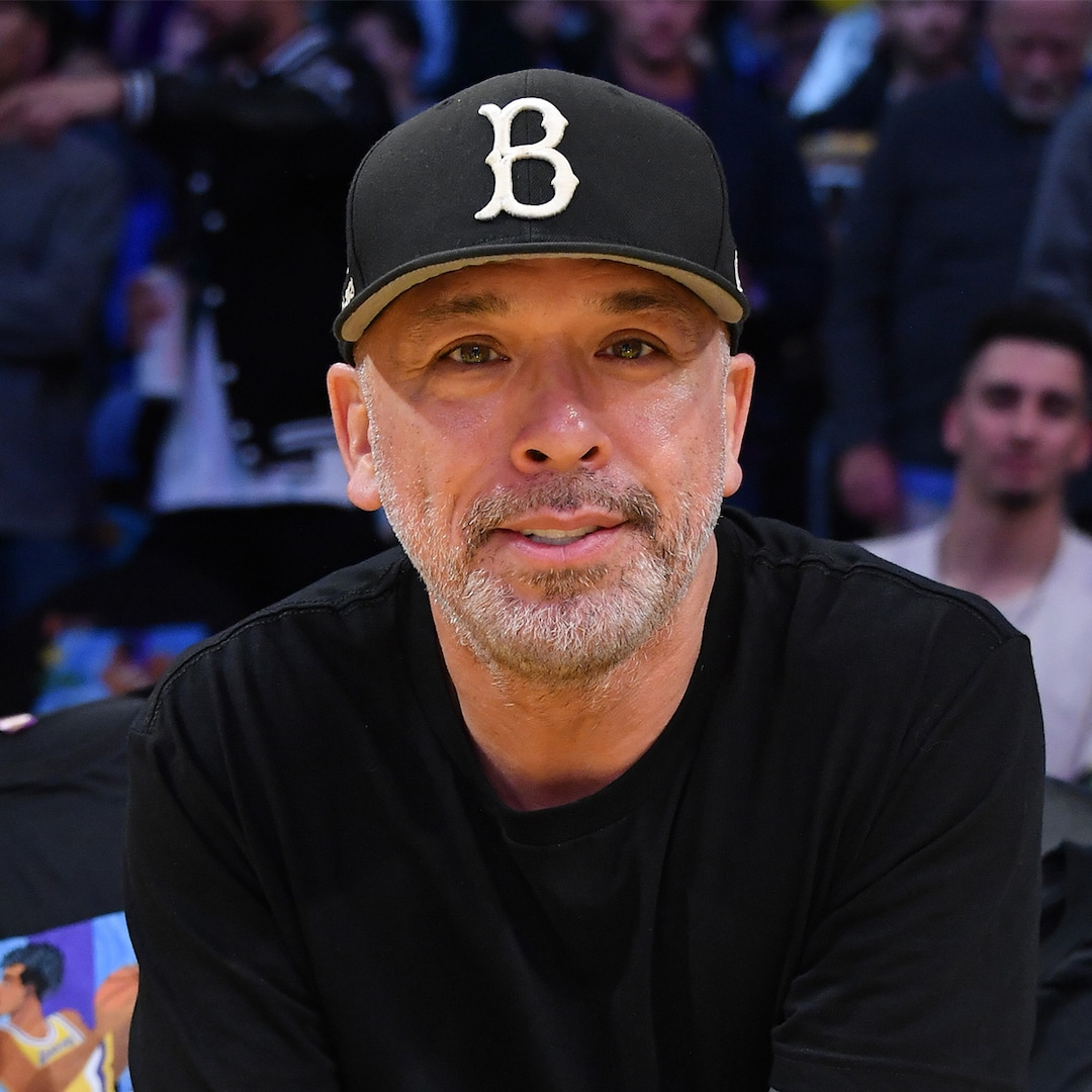 Comedian Jo Koy Reacts After Electrical Fire Forces Flight’s Emergency Landing Comedian Jo Koy Reacts After Electrical Fire Forces Flight’s Emergency Landing