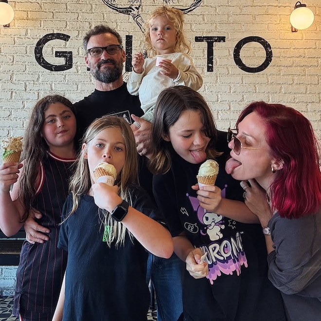 Sharna Burgess, Brian Austin Green kids